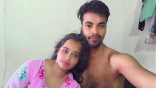 Beautiful Indian Telugu collage school girlfriend with her boyfriend Video