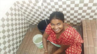 Indian Telugu Horny Couple Chudai Sex In Bathroom Video