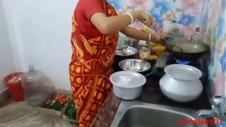 Telugu Indian House Maid First Time Anal Sex In Kitchen By Boss Video